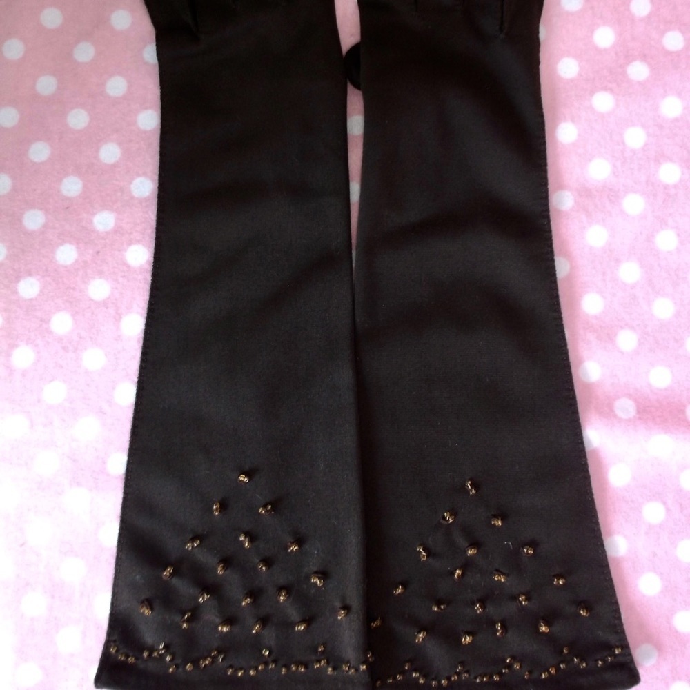 Vtg 1940’s “Saks Fifth Avenue” Brown beaded gloves - Picture 2 of 7